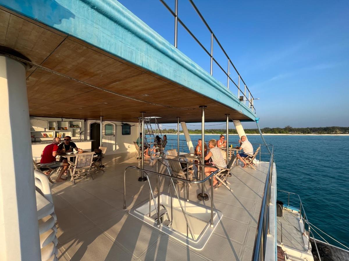 The Barefoot Eco Hotel Hanimaadhoo Island Exterior photo