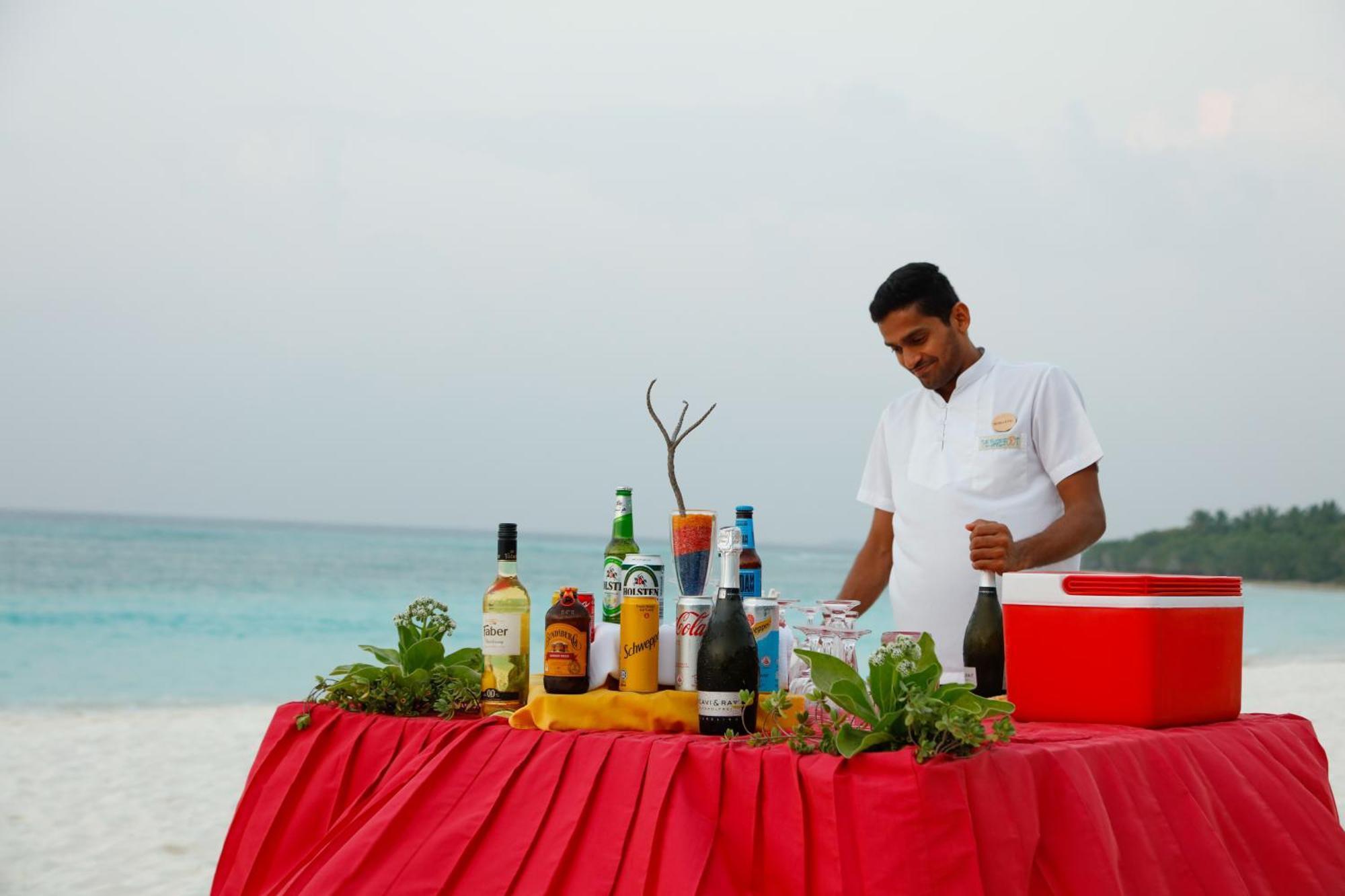 The Barefoot Eco Hotel Hanimaadhoo Island Exterior photo